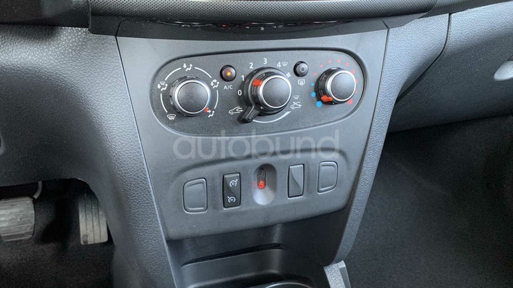 0.9 TCe 90 Stepway NAVI NEBEL PDC RELING TOUCH